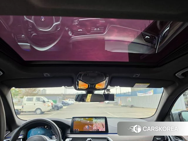 BMW 5 Series (G30) id 3860492 из Кореи 9