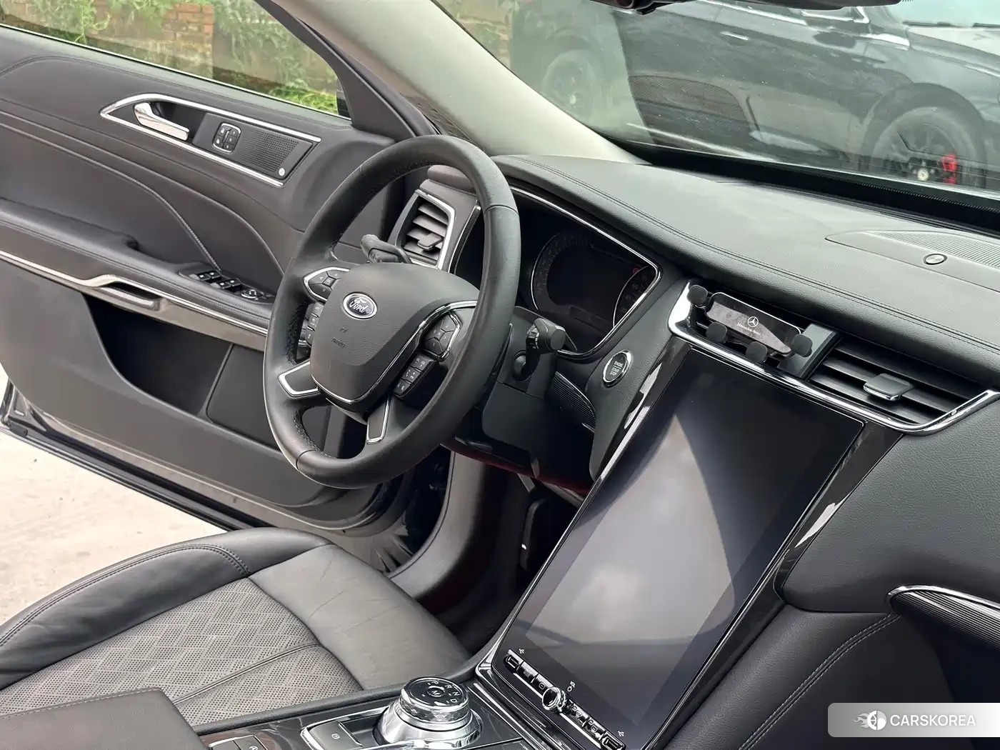 Ford Taurus id 4565212 из Китая 9