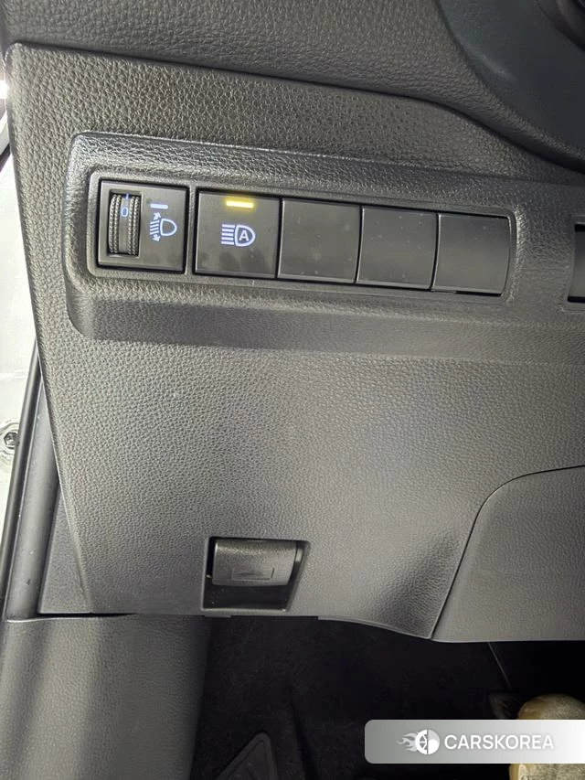 Toyota Corolla id 3983455 из Китая 9