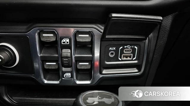 Jeep Wrangler (JL) id 3916546 из Кореи 9