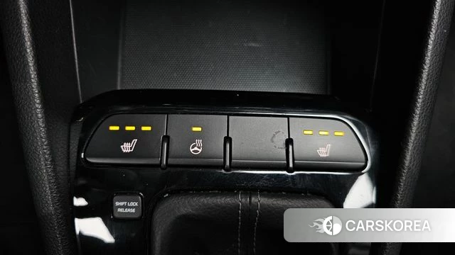 Kia Stonic id 3880277 из Кореи 9