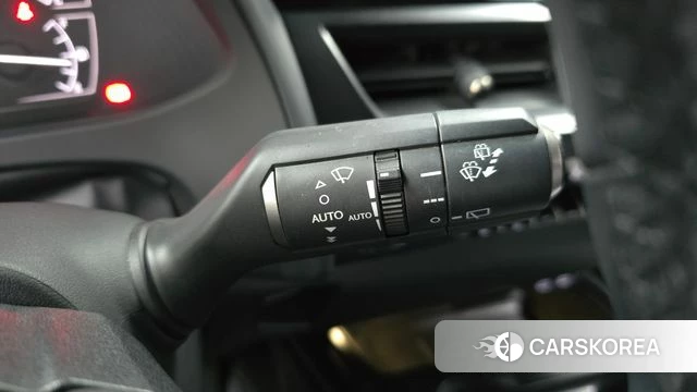 Lexus UX250h id 4701408 из Кореи 9