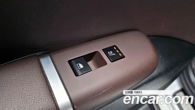 Hyundai Grandeur Hybrid (GN7) id 2698879 из Кореи 9