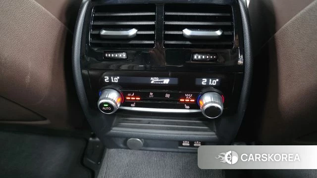 BMW 5 Series (G30) id 3844346 из Кореи 9