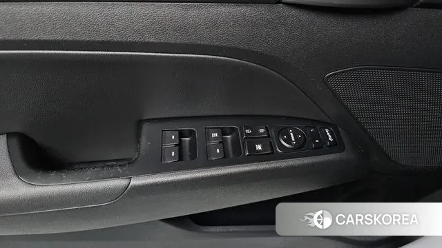 Hyundai Avante AD id 3627311 из Кореи 9