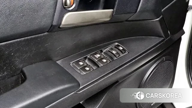 Ssangyong The New Korando Sports id 3773309 из Кореи 9