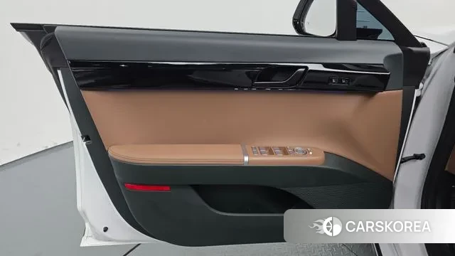 Hyundai Grandeur (GN7) id 3477373 из Кореи 9