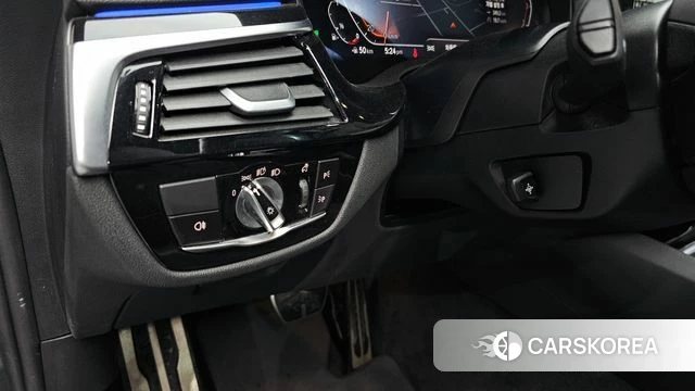 BMW 6 Series GT (G32) id 3905157 из Кореи 9