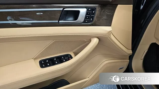 Porsche Panamera (971) id 3351125 из Кореи 9