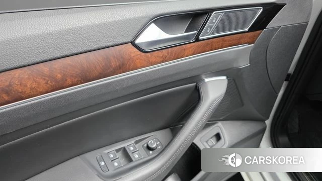 Volkswagen Passat GT (B8) id 4491131 из Кореи 9