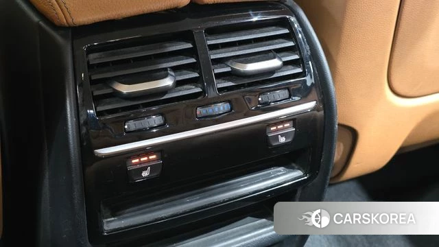 BMW 5 Series (G30) id 3955865 из Кореи 9