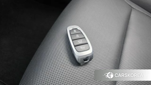 Hyundai The New Grandeur IG Hybrid id 3942023 из Кореи 9