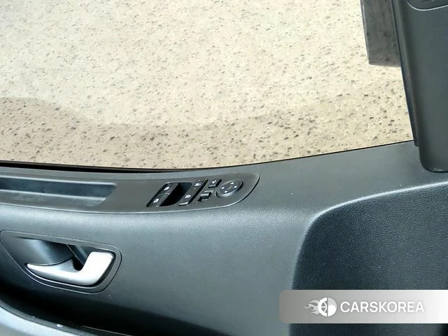 Hyundai Staria id 3952963 из Кореи 9