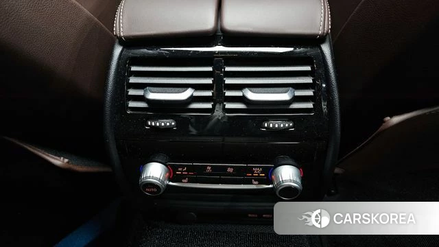 BMW 5 Series (G30) id 3813260 из Кореи 9