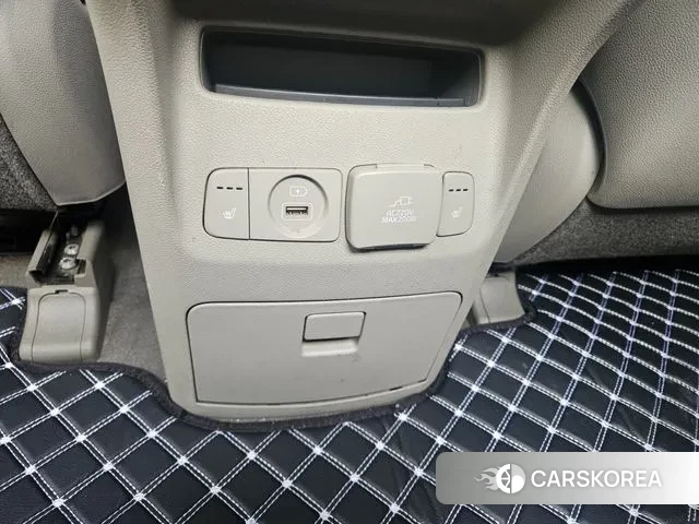 Kia All New Carnival id 3403287 из Кореи 9