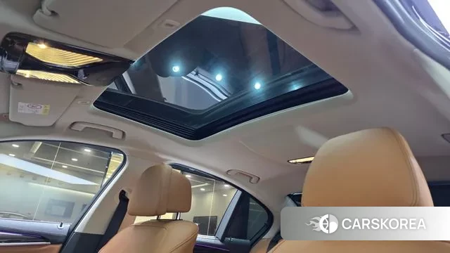 BMW 5 Series (G30) id 3406019 из Кореи 9