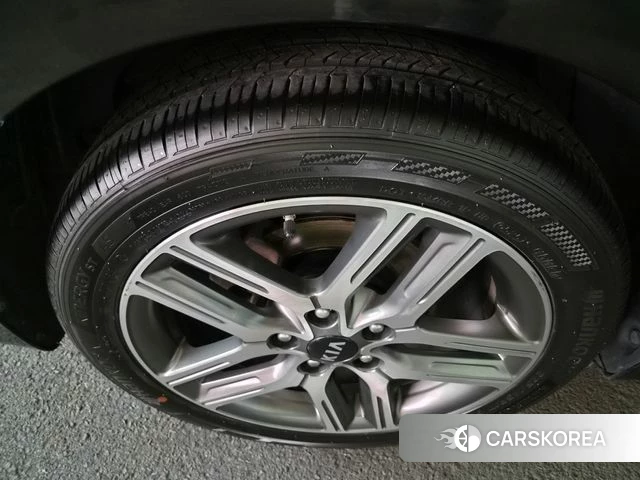 Kia Come New K3 id 4581797 из Кореи 9