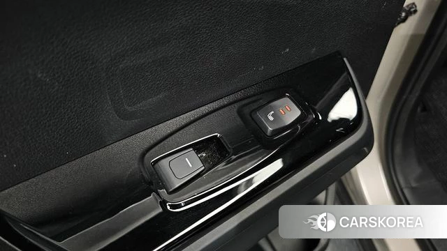 Ssangyong Torres EVX id 4177983 из Кореи 9