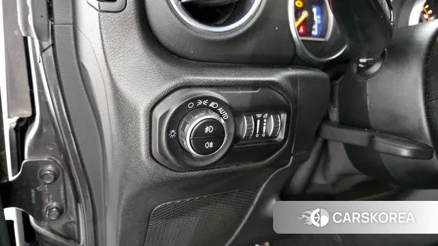 Jeep Wrangler (JL) id 3350818 из Кореи 9