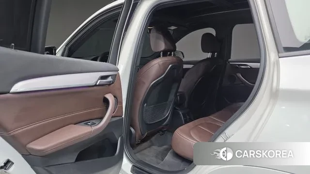 BMW X1 (F48) id 3054044 из Кореи 9