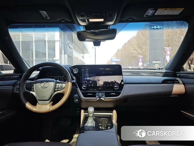 Lexus ES id 4258979 из Китая 9