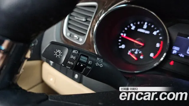 Kia The New Carnival id 2388470 из Кореи 9