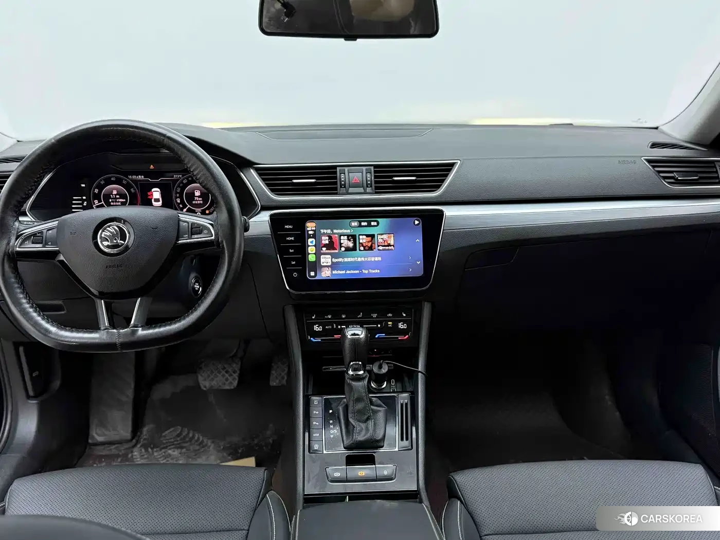 Skoda Superb id 4583717 из Китая 10