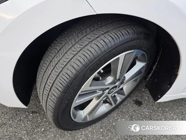 Hyundai Avante AD id 3595437 из Кореи 9