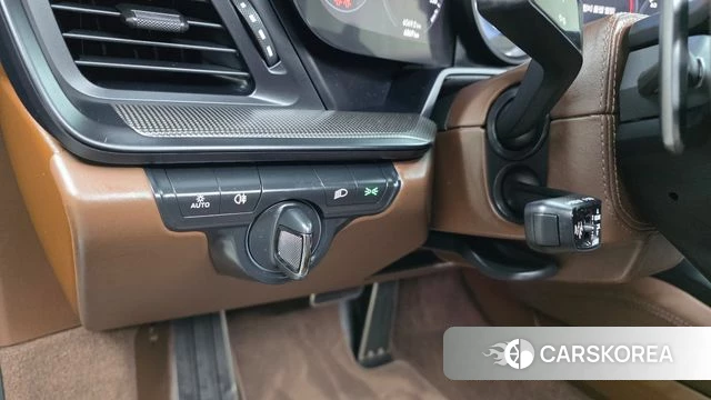 Porsche 911(992) id 3914619 из Кореи 9