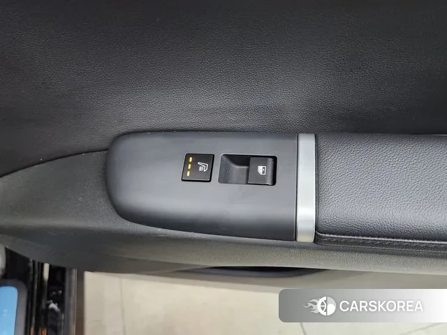 Hyundai Grandeur (GN7) id 3365331 из Кореи 9