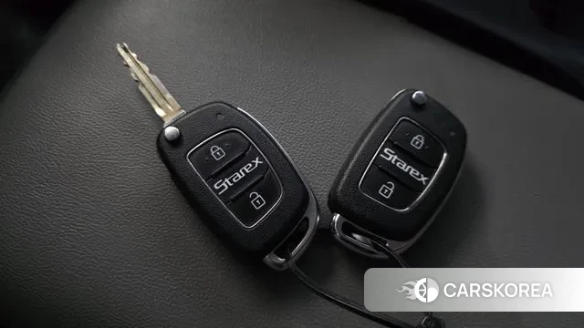 Hyundai The New Grand Starex id 3391444 из Кореи 9