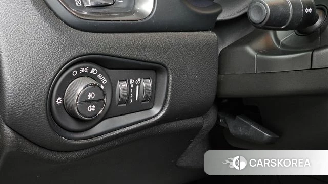 Jeep Renegade id 4429291 из Кореи 9