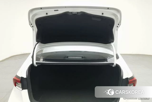 Toyota Corolla id 4210643 из Китая 9
