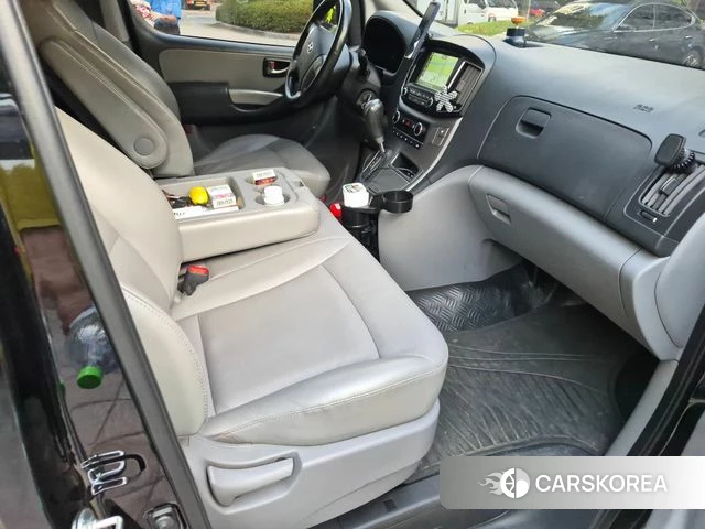 Hyundai The New Grand Starex id 4698741 из Кореи 9