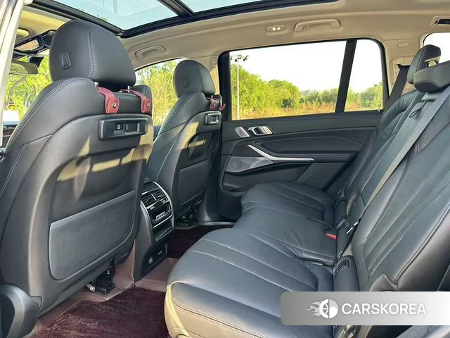 BMW X7 id 4299626 из Китая 9
