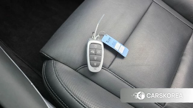 Hyundai The New Grandeur IG Hybrid id 4355791 из Кореи 9