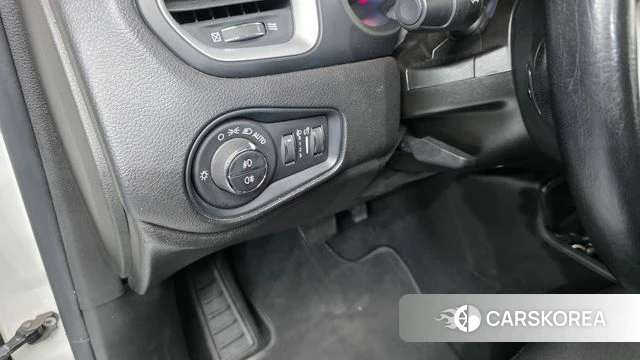 Jeep Renegade id 4495731 из Кореи 9