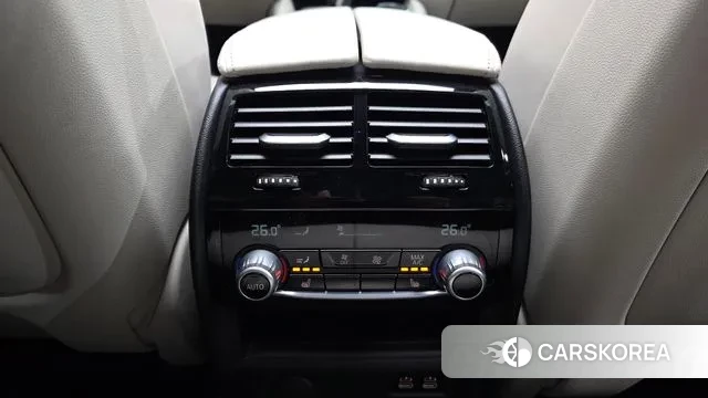 BMW 5 Series (G30) id 3452683 из Кореи 9