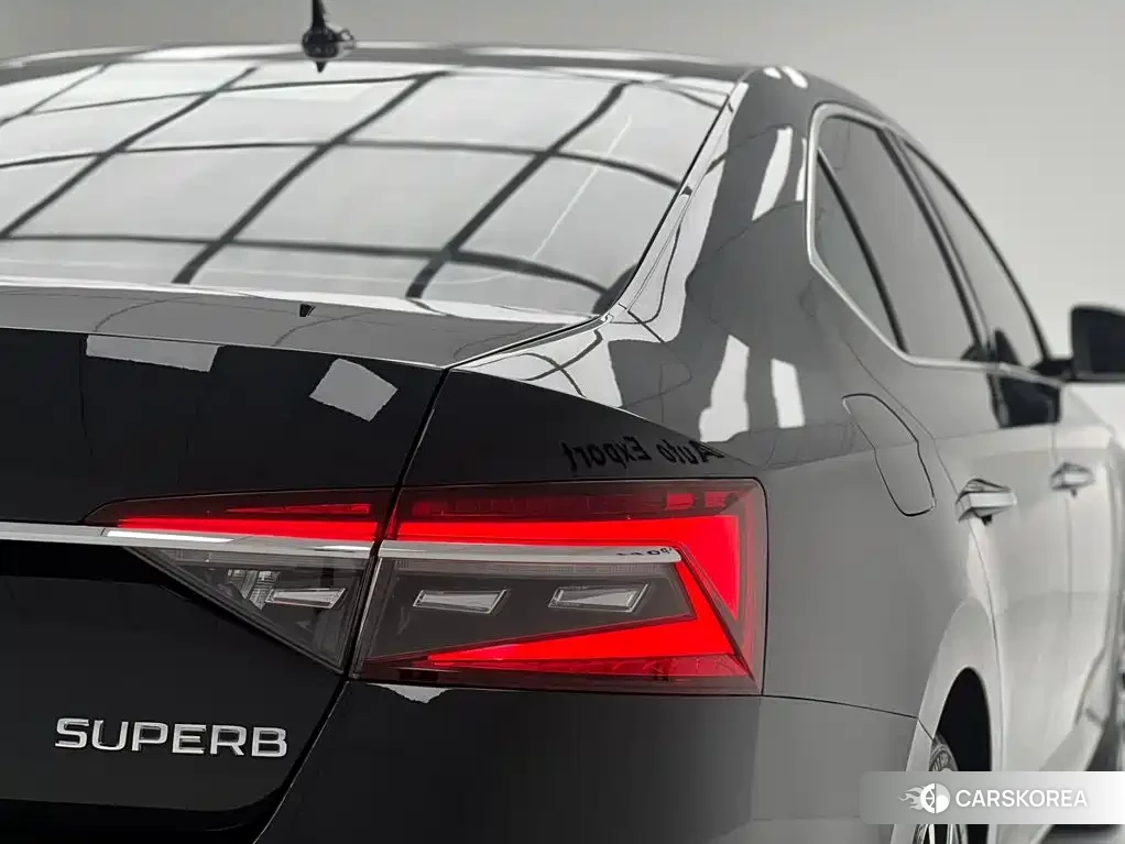 Skoda Superb id 4653775 из Китая 9