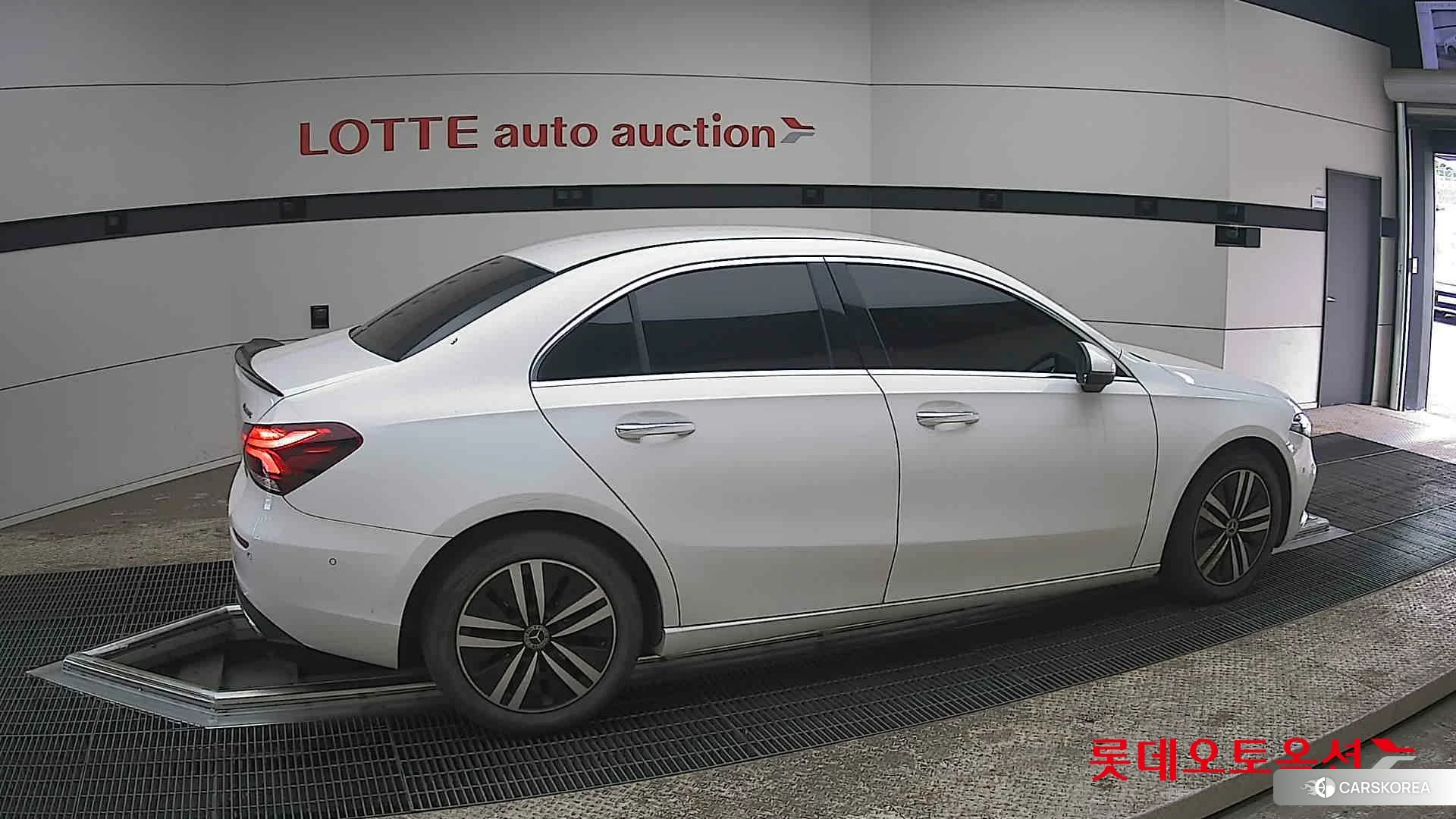 Mercedes-Benz Mercedes-Benz A220 Sedan id 3869473 из Кореи 9