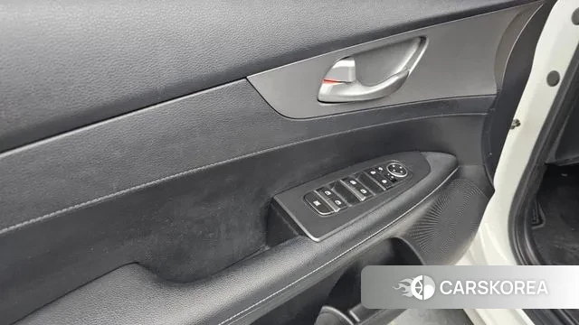 Kia Come New K3 id 3754622 из Кореи 9