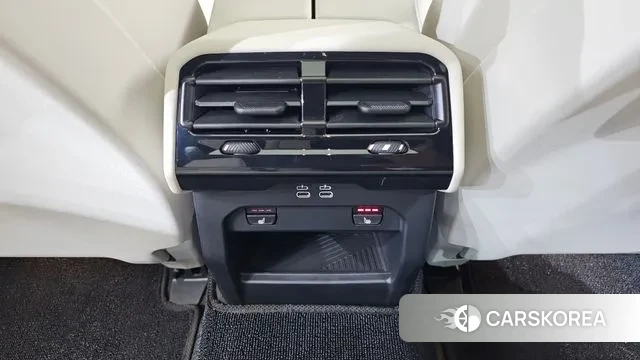 BMW 5 Series (G60) id 3383090 из Кореи 9