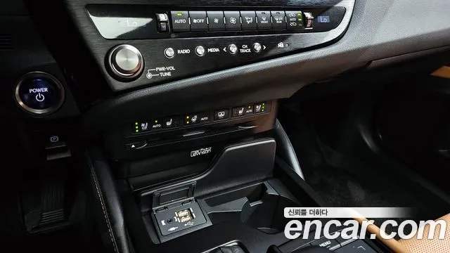 Lexus ES300h 7th generation id 2910920 из Кореи 9