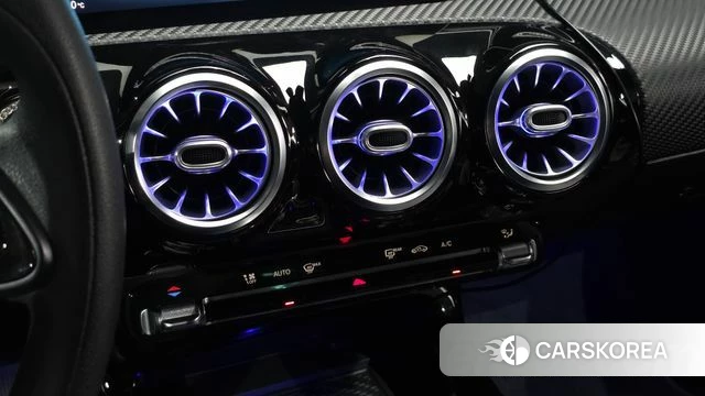 Mercedes-Benz A-Class W177 id 4794210 из Кореи 9