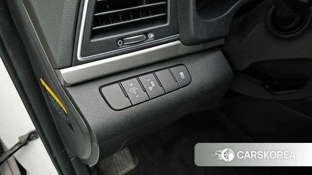 Hyundai Avante AD id 3899784 из Кореи 9