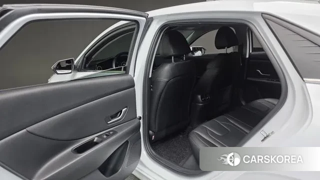 Hyundai Avante (CN7) id 3555637 из Кореи 9