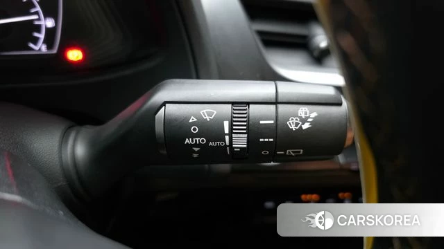 Lexus UX250h id 3795622 из Кореи 9