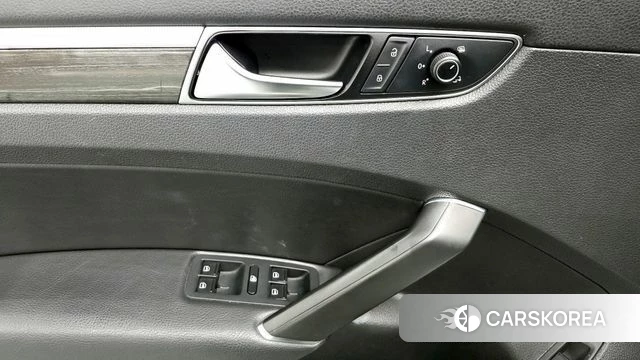 Volkswagen The New Passat id 4371881 из Кореи 9