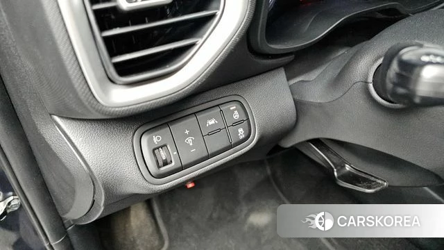 Hyundai Venue id 3915402 из Кореи 9