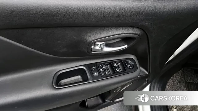 Jeep Renegade id 3616244 из Кореи 9